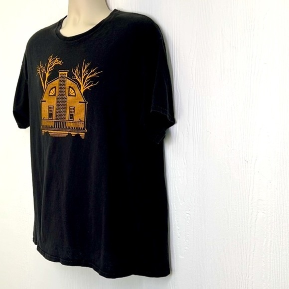 Delta - The Amityville Horror House Graphic Black Short Sleeve T Shirt Size XL - Picture 5 of 11